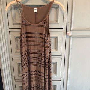 Casual camo-green dress